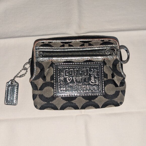 Coach POPPY wristlet coin clutch - black and gray Jacquard Silver Signature C - Picture 1 of 4